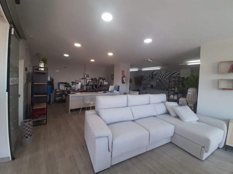 Nave en Cáceres, Cáceres en venta - Foto del edificio - Imagen 1 de 30