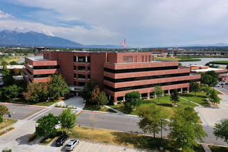 2650 S Decker Lake Blvd, Salt Lake City, UT - vista aérea  vista de mapa