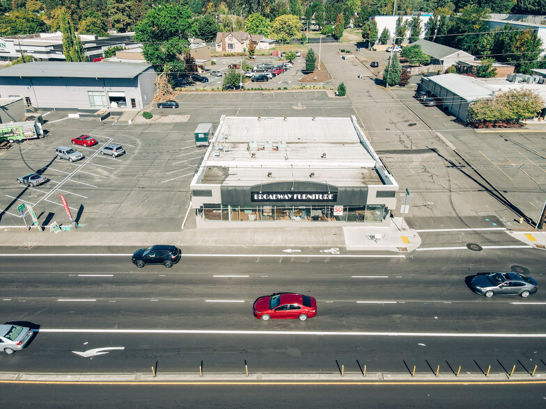 11847 SW Pacific Hwy, Tigard, OR en alquiler - Foto del edificio - Imagen 1 de 10