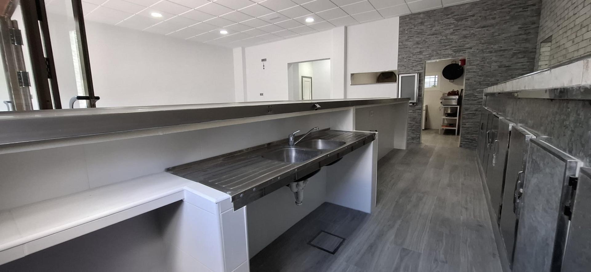 Local en Lora del Río, Sevilla en venta Foto principal- Imagen 1 de 25