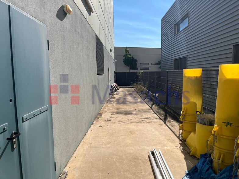 Nave en Badalona, Barcelona en venta - Foto del edificio - Imagen 3 de 16