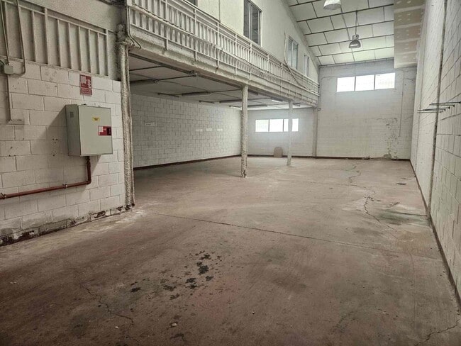 Más detalles de Nave en alquiler