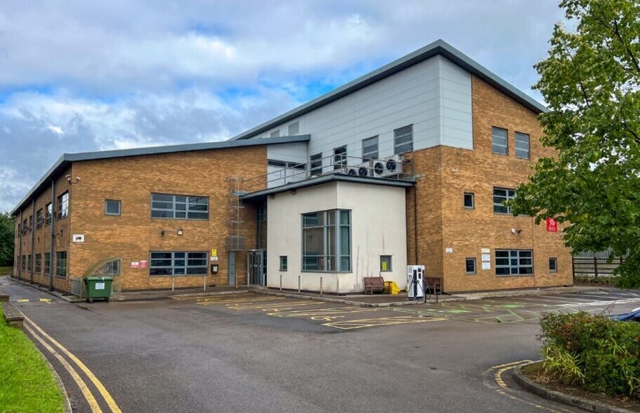 Bedwas Rd, Caerphilly en alquiler - Foto del edificio - Imagen 1 de 4