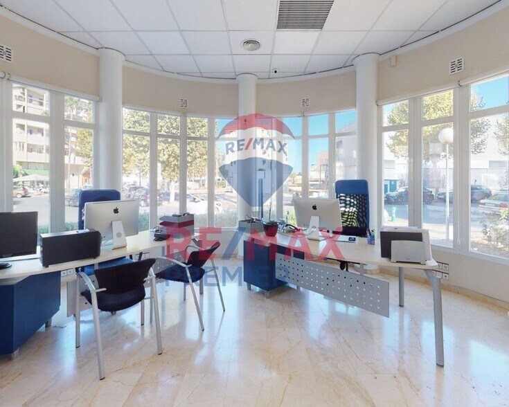 Local en L'Alfàs del Pi, Alicante en venta - Foto del interior - Imagen 1 de 25