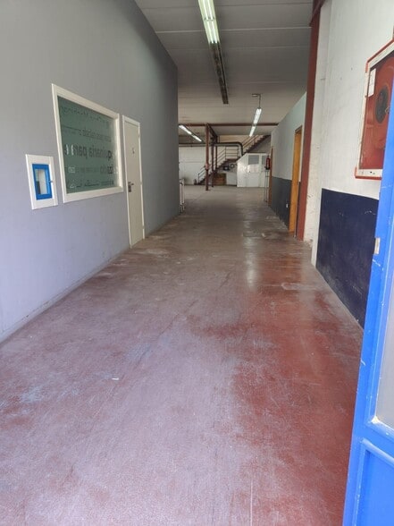 Nave en Elche en alquiler - Foto del interior - Imagen 2 de 9
