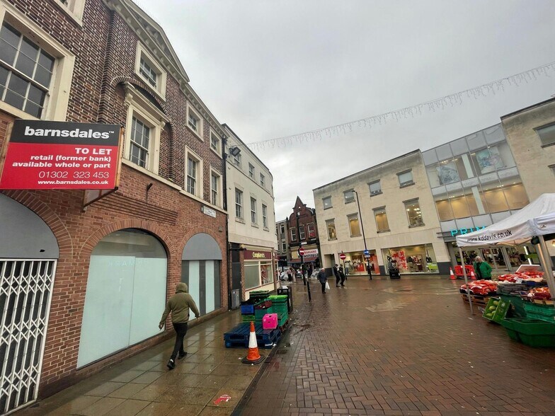 54-55 Market Pl, Doncaster en alquiler - Foto del edificio - Imagen 2 de 2