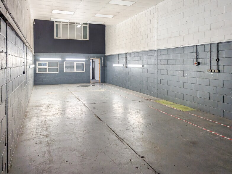 Ford Rd, Ford en alquiler - Foto del edificio - Imagen 2 de 3