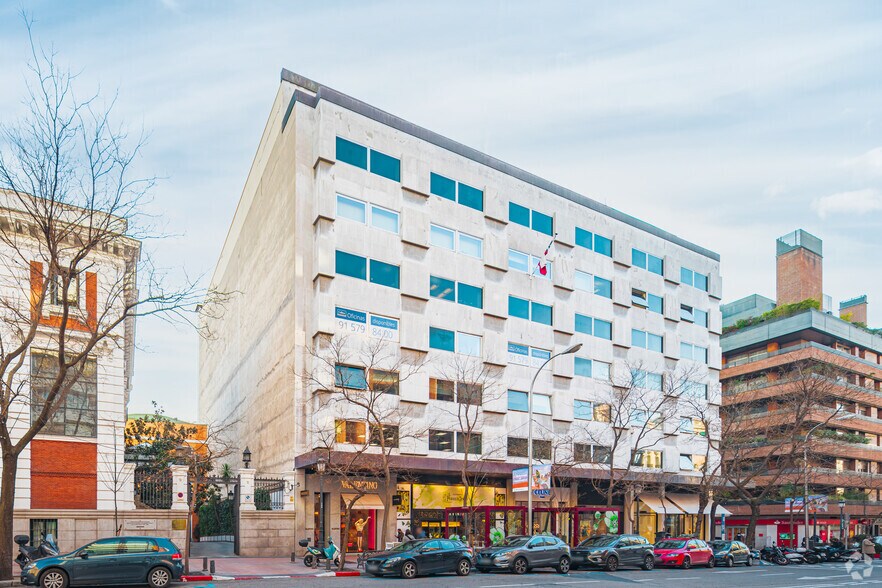 Oficina en Madrid, Madrid en alquiler - Foto del edificio - Imagen 2 de 3