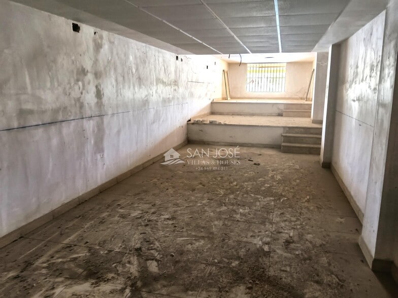 Local en Aspe, Alicante en venta - Foto del interior - Imagen 3 de 11