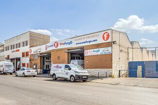 Más detalles de Calle de Gamonal, 10, Madrid - Nave en venta