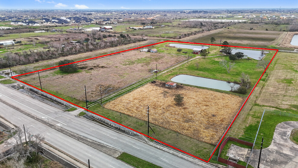 4901 Almeda School Road, Rosharon, TX en venta - Foto del edificio - Imagen 3 de 24