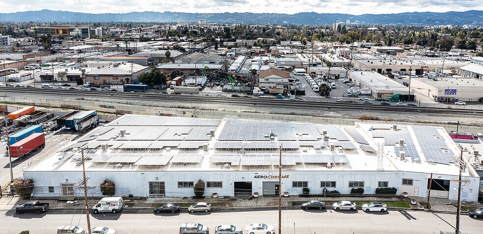 14660 Arminta St, Van Nuys, CA en venta - Foto del edificio - Imagen 1 de 1