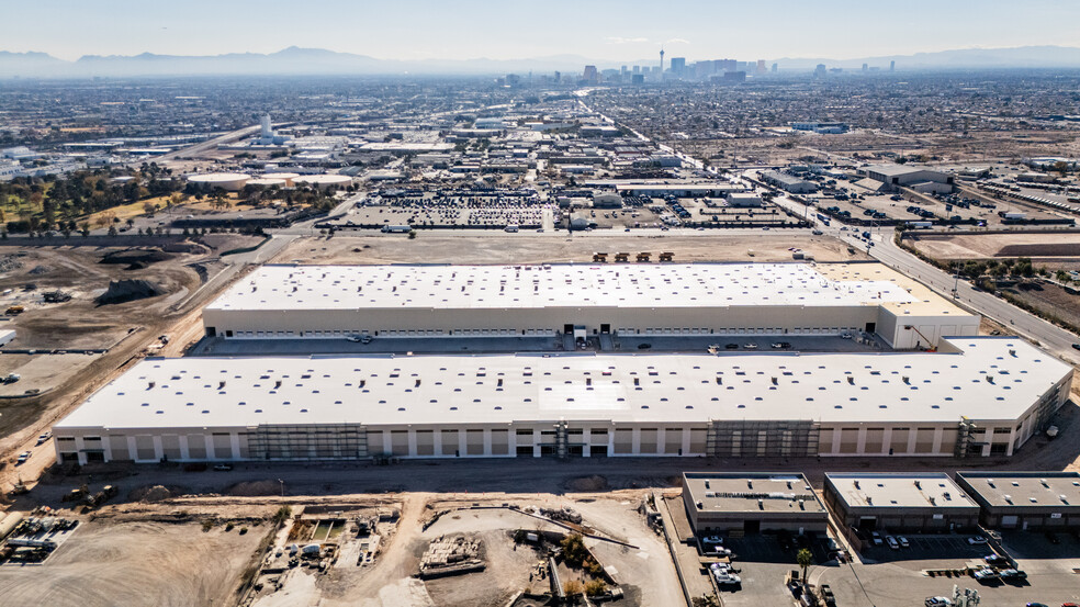 298 N Commerce St, North Las Vegas, NV en alquiler - Foto del edificio - Imagen 1 de 7