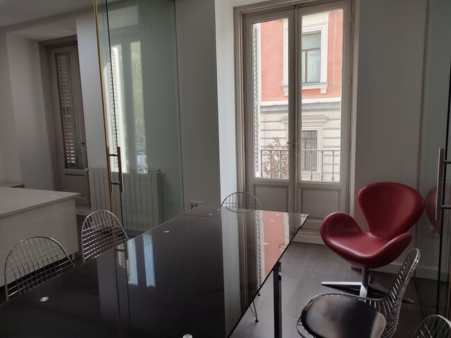 Más detalles de Oficina en alquiler