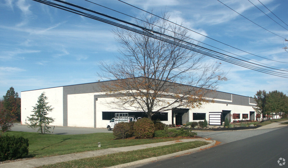 28 Industrial Dr, Middletown, NY en alquiler - Foto del edificio - Imagen 1 de 15