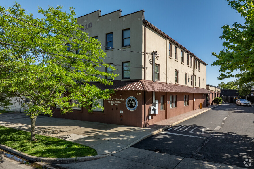 910 4th Ave, Asbury Park, NJ en alquiler - Foto del edificio - Imagen 3 de 10