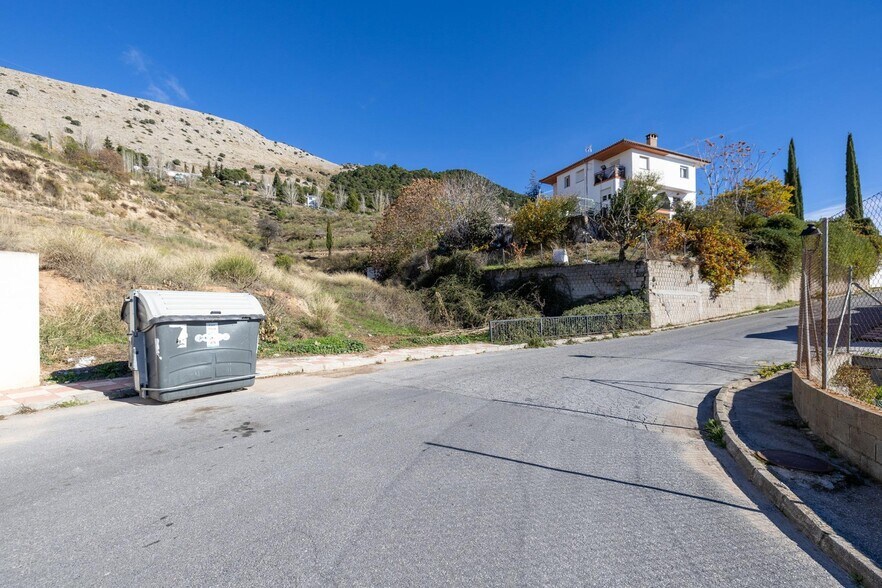 Avenida Príncipe Felipe, 2, Alfacar, Granada en venta - Foto del edificio - Imagen 2 de 15