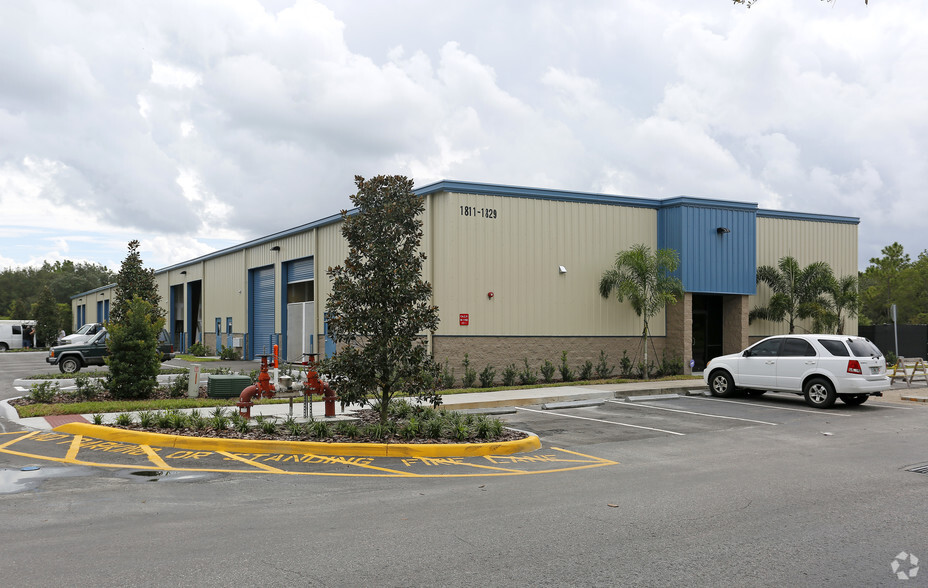 1701-1829 Business Center Ln, Kissimmee, FL en alquiler - Foto del edificio - Imagen 2 de 4