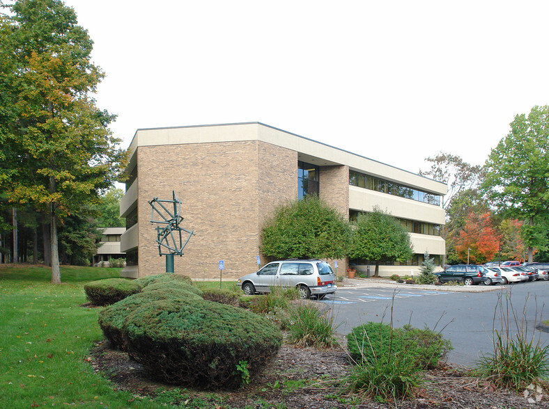 10 Talcott Notch Rd, Farmington, CT en alquiler - Foto del edificio - Imagen 2 de 2