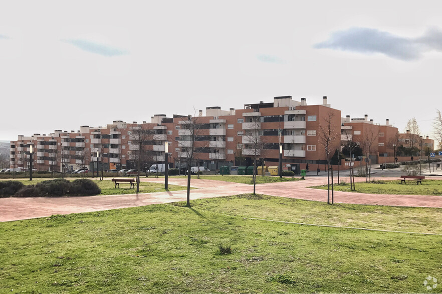 Calle Marbella, 43, Arroyomolinos, Madrid en alquiler - Foto del edificio - Imagen 2 de 2