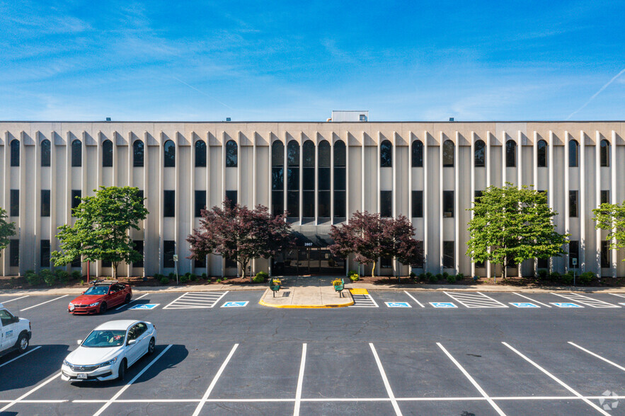 2807 N Parham Rd, Richmond, VA en alquiler - Foto del edificio - Imagen 2 de 3