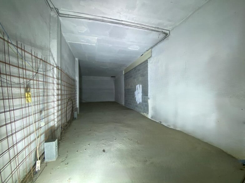 Local en Sabadell, Barcelona en alquiler - Foto del interior - Imagen 2 de 2