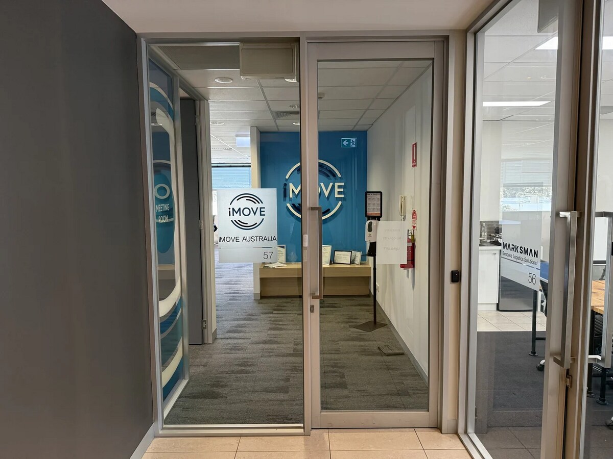 574 Plummer St, Port Melbourne, VIC 3207 - Unidad 57 & 62 -  - Foto del interior - Image 1 of 6