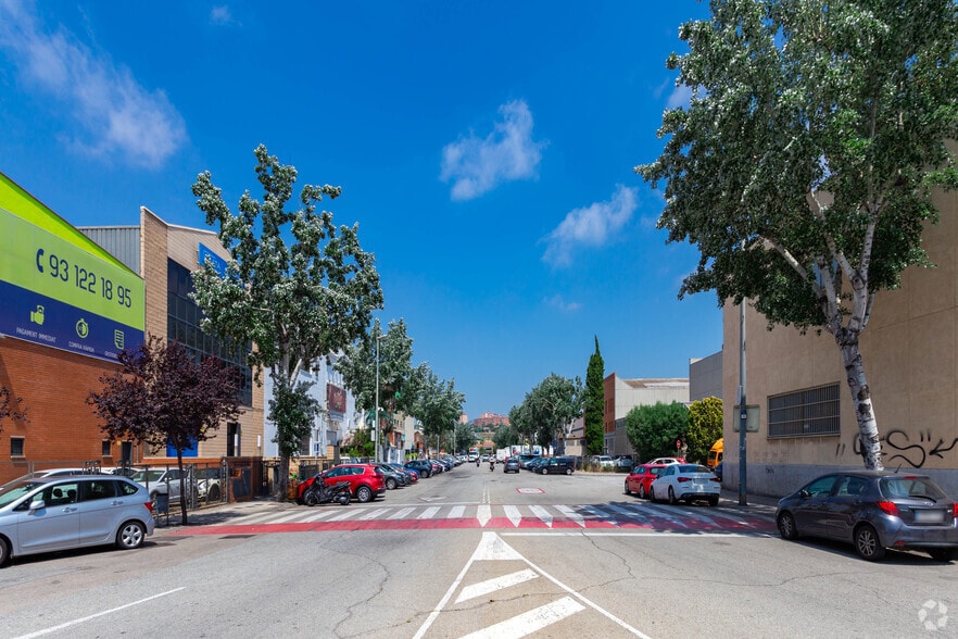 Carrer de l'Energia, Cornellà de Llobregat, Barcelona en venta - Foto del edificio - Imagen 1 de 1