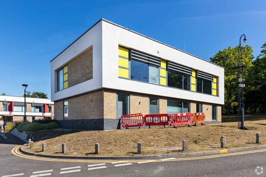 Nesfield Rd, Colchester en alquiler - Foto del edificio - Imagen 2 de 16