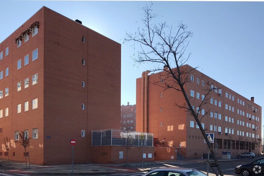 Calle Presidente José María Aznar, 42, Arganda del Rey, Madrid en venta - Foto del edificio - Imagen 3 de 3