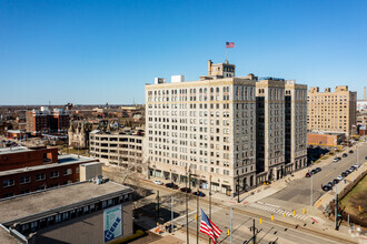 15 E Kirby St, Detroit, MI - VISTA AÉREA  vista de mapa - Image1