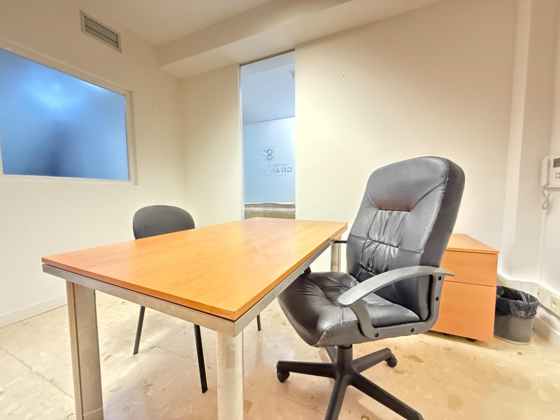 Oficina en Zaragoza, Zaragoza en alquiler Foto principal- Imagen 1 de 56