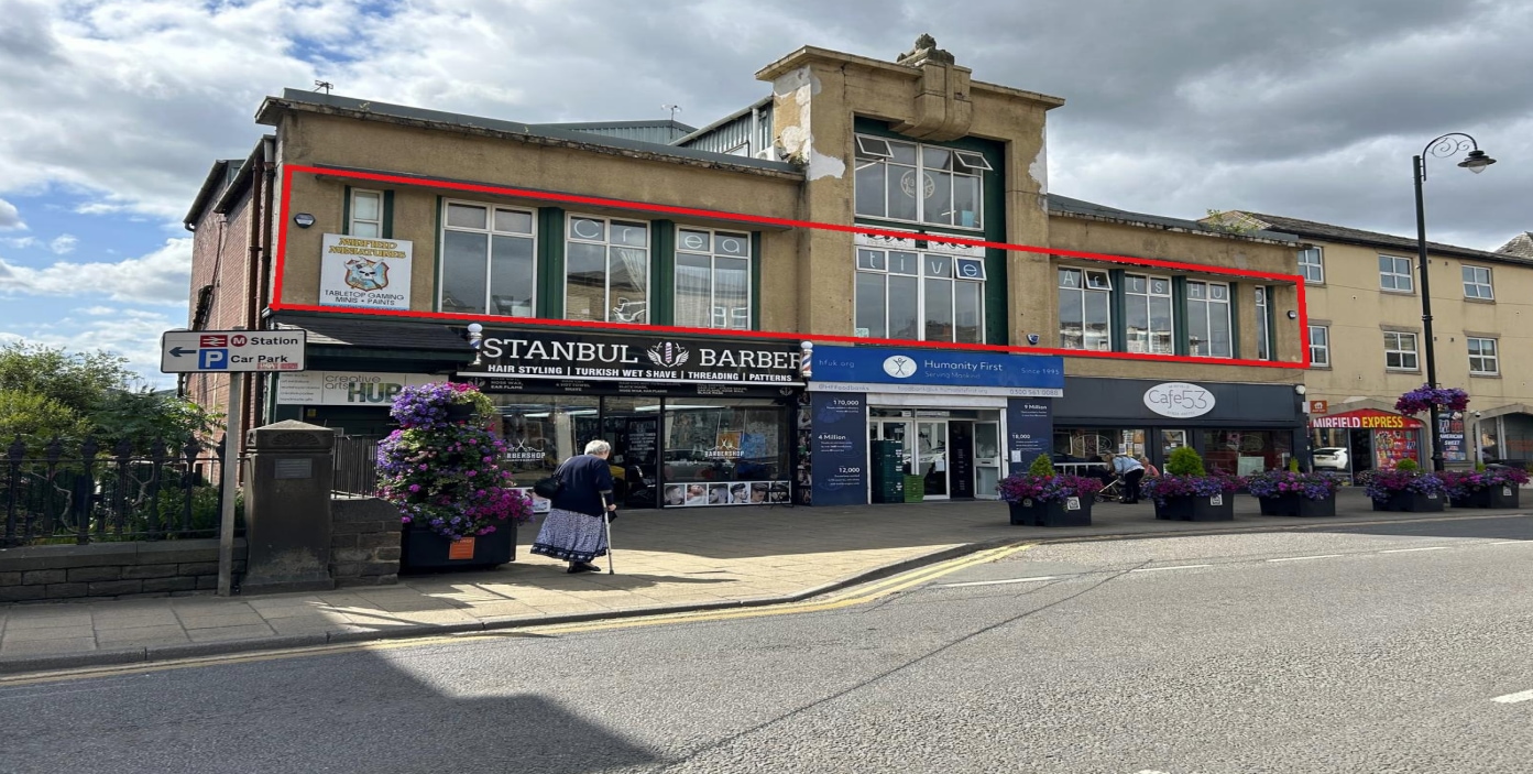 Huddersfield Rd, Mirfield en alquiler Foto del edificio- Imagen 1 de 3