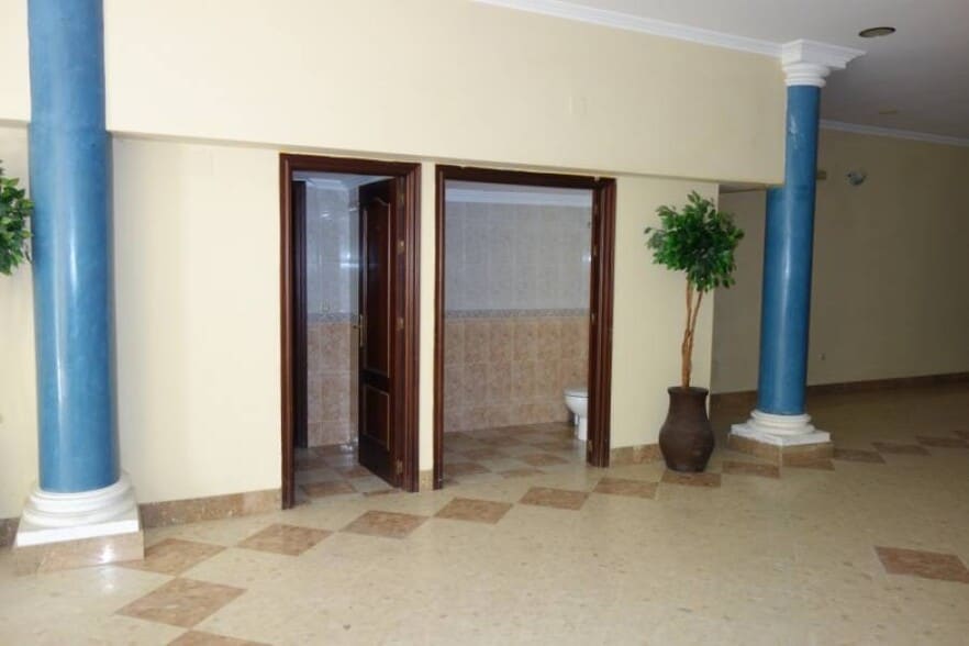 Local en Marchena, Sevilla en venta - Foto del edificio - Imagen 3 de 18