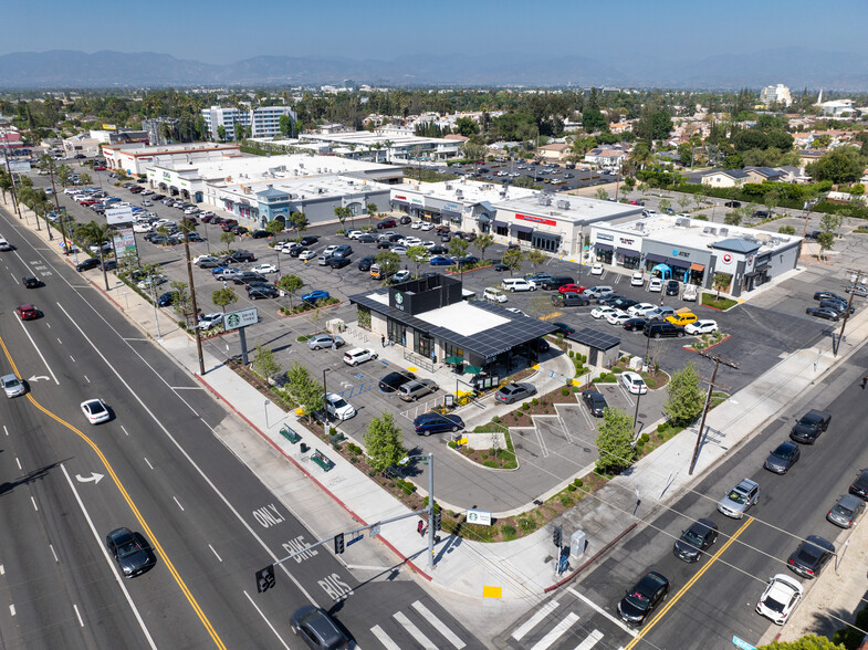 7060-7076 Sepulveda Blvd, Van Nuys, CA en alquiler - Foto del edificio - Imagen 1 de 117