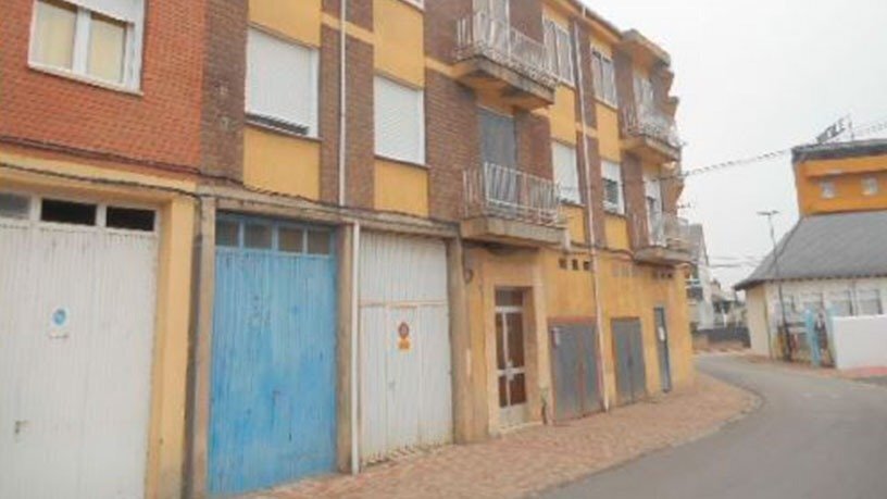 Local en Toral de los Vados, León en venta - Foto del edificio - Imagen 2 de 3