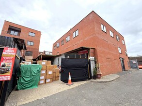 28-30 St Andrews Rd, London en alquiler Foto del edificio- Imagen 1 de 2