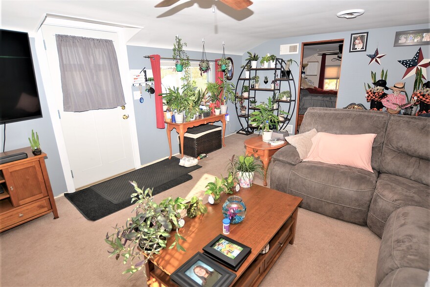 2101 Lonsdale St, Pittsburgh, PA en venta - Foto del interior - Imagen 2 de 57