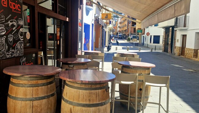 Más detalles de Carrer Sant Sebastian, 73, Roses - Local en alquiler