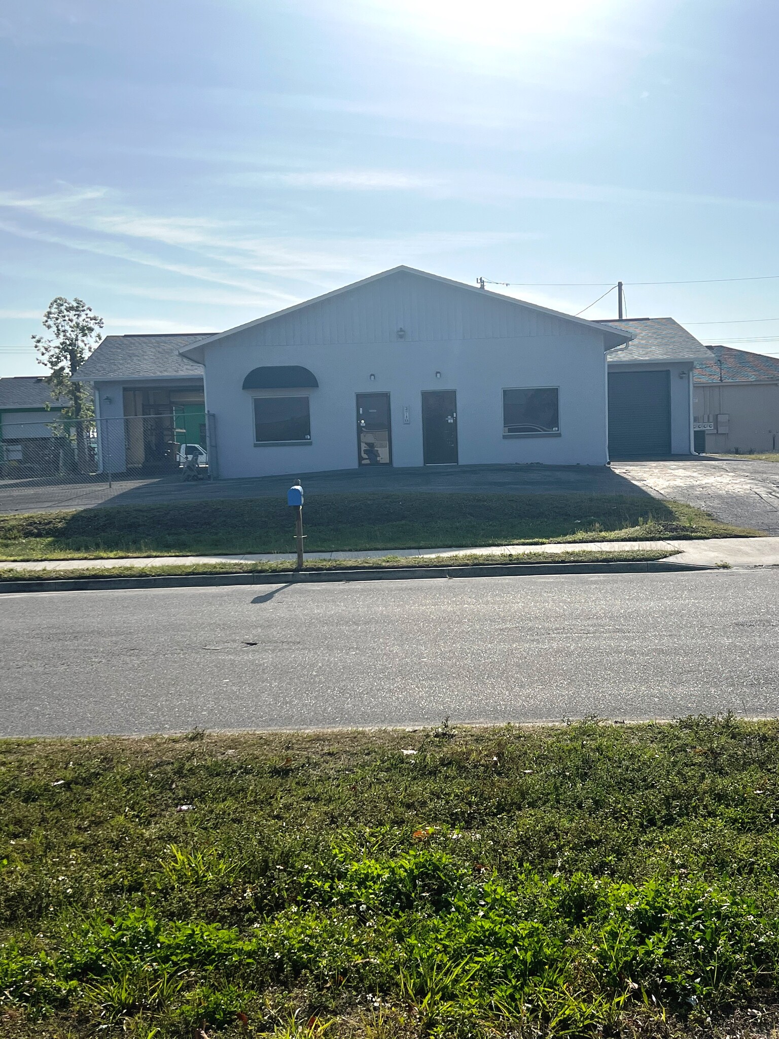 2719 SW 8th Pl, Cape Coral, FL en alquiler Foto principal- Imagen 1 de 12