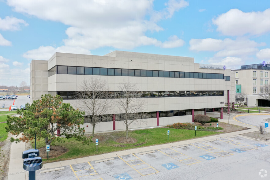 17850 S Kedzie Ave, Hazel Crest, IL en alquiler - Foto del edificio - Imagen 1 de 2