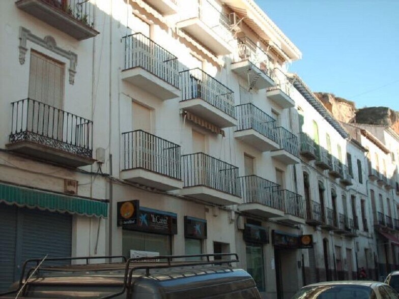 Oficina en Montefrío en venta - Foto del edificio - Imagen 2 de 10