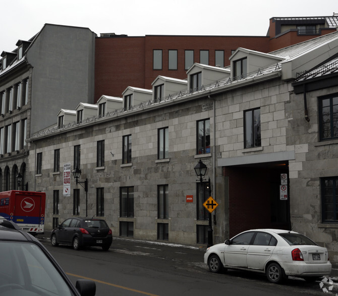 321 Rue de la Commune O, Montréal, QC en alquiler - Foto del edificio - Imagen 2 de 11