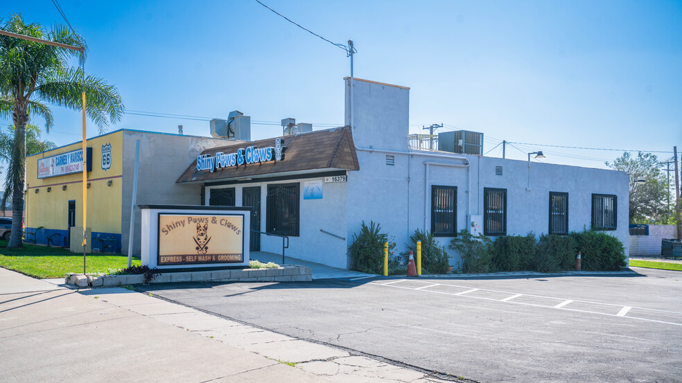 16379 Foothill Blvd, Fontana, CA en venta - Foto del edificio - Imagen 3 de 78