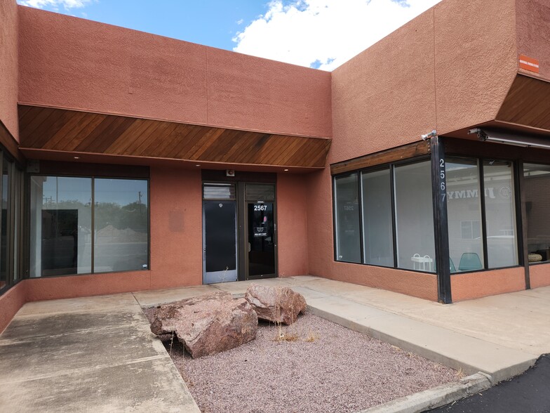 2555-2573 N Campbell Ave, Tucson, AZ en alquiler - Foto del edificio - Imagen 3 de 6