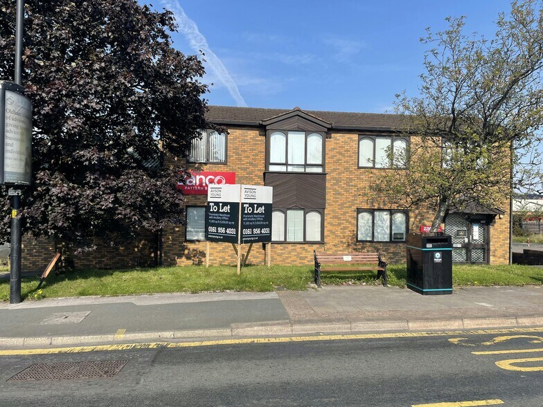 115 Huddersfield Rd, Oldham en alquiler - Foto del edificio - Imagen 2 de 12
