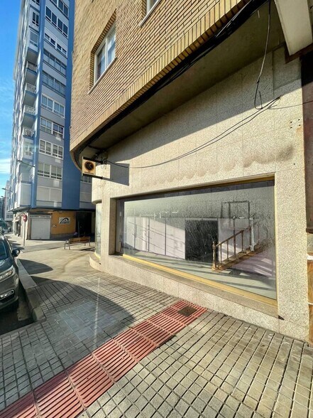 Rúa Inferniño, 22, Ferrol, La Coruna en venta - Foto del edificio - Imagen 3 de 24