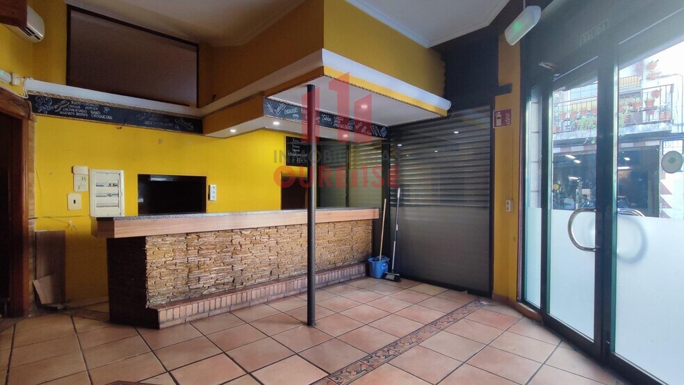 Local en Ourense, Orense en venta - Vestíbulo - Imagen 3 de 19