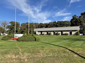 2140 Westover Rd, Chicopee, MA en alquiler Foto del edificio- Imagen 1 de 5