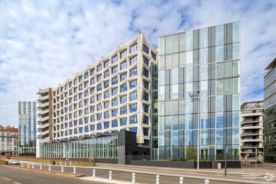 141-143 Cours Gambetta, Lyon en alquiler - Foto del edificio - Imagen 2 de 4